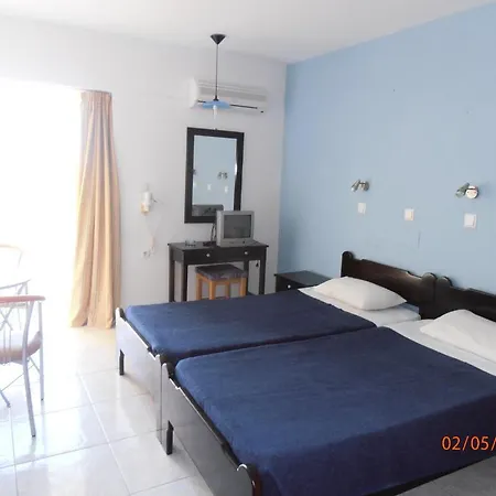 Nefeli Hotel 4*
