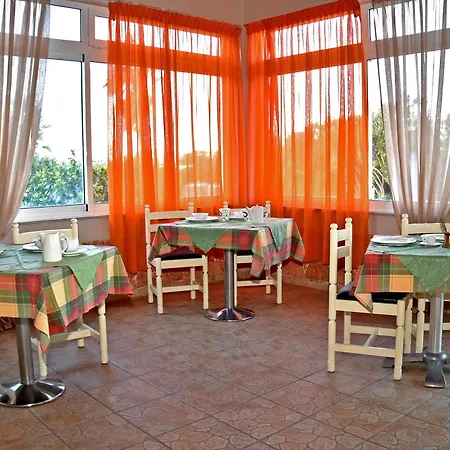 Nefeli Hotel