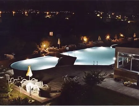 Nefeli Hotel 4*
