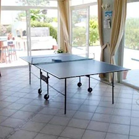 Nefeli 4*