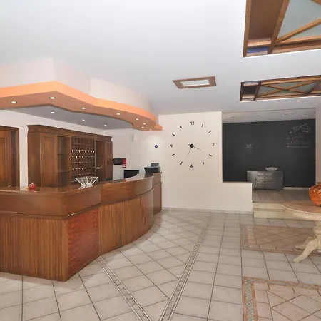 Hotel Nefeli 4*