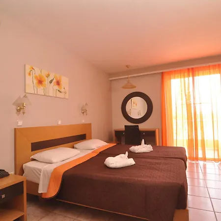 Nefeli Hotel 4*